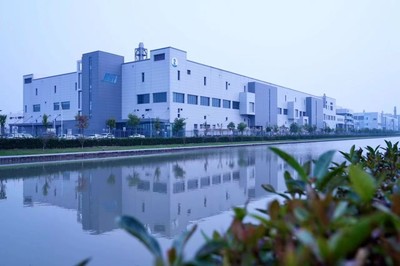 上海超硅閃耀第六屆半導(dǎo)體大硅片論壇，F(xiàn)ab廠參觀促行業(yè)交流與創(chuàng)新